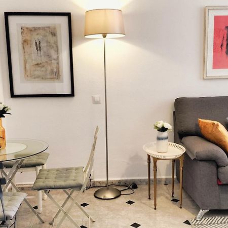 Bonito Apartamento De Dos Dormitorios En El Centro Y Calle San Miguel Torremolinos Exterior foto