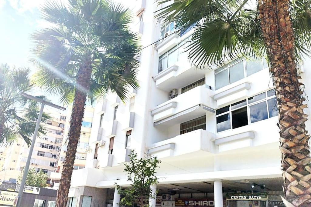 Bonito Apartamento De Dos Dormitorios En El Centro Y Calle San Miguel Torremolinos Exterior foto